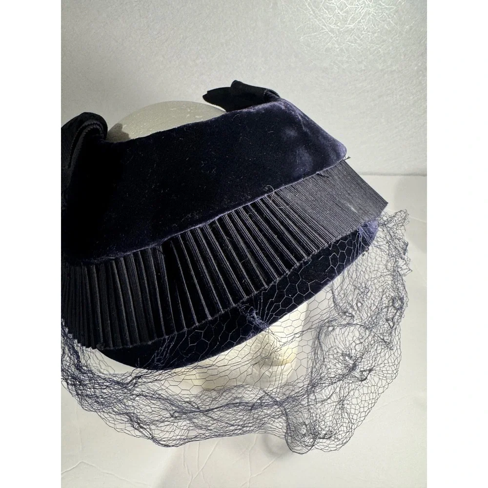 Vintage Camille Vinci Paris Navy Velvet Pillbox Hat Birdcage Veil France Bow